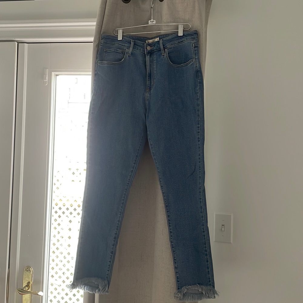 Levi’s high rise skinny jean